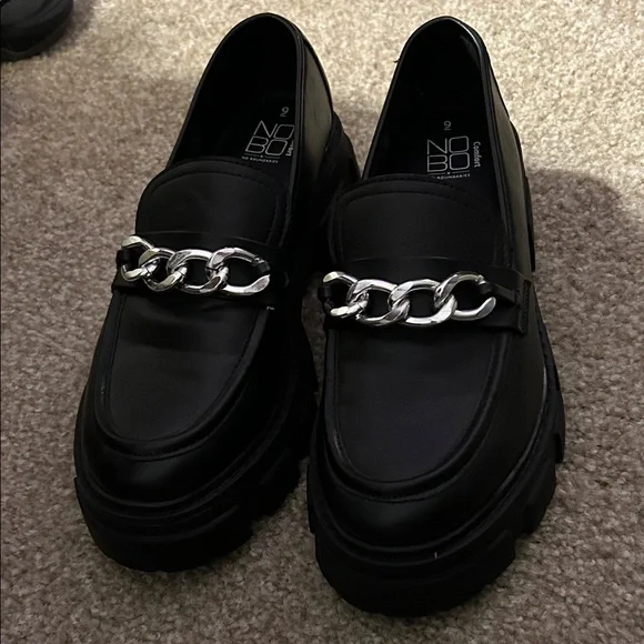 NOBO Black Slip-On Loafers with Metallic Chain size 9 - Picture 1 of 4